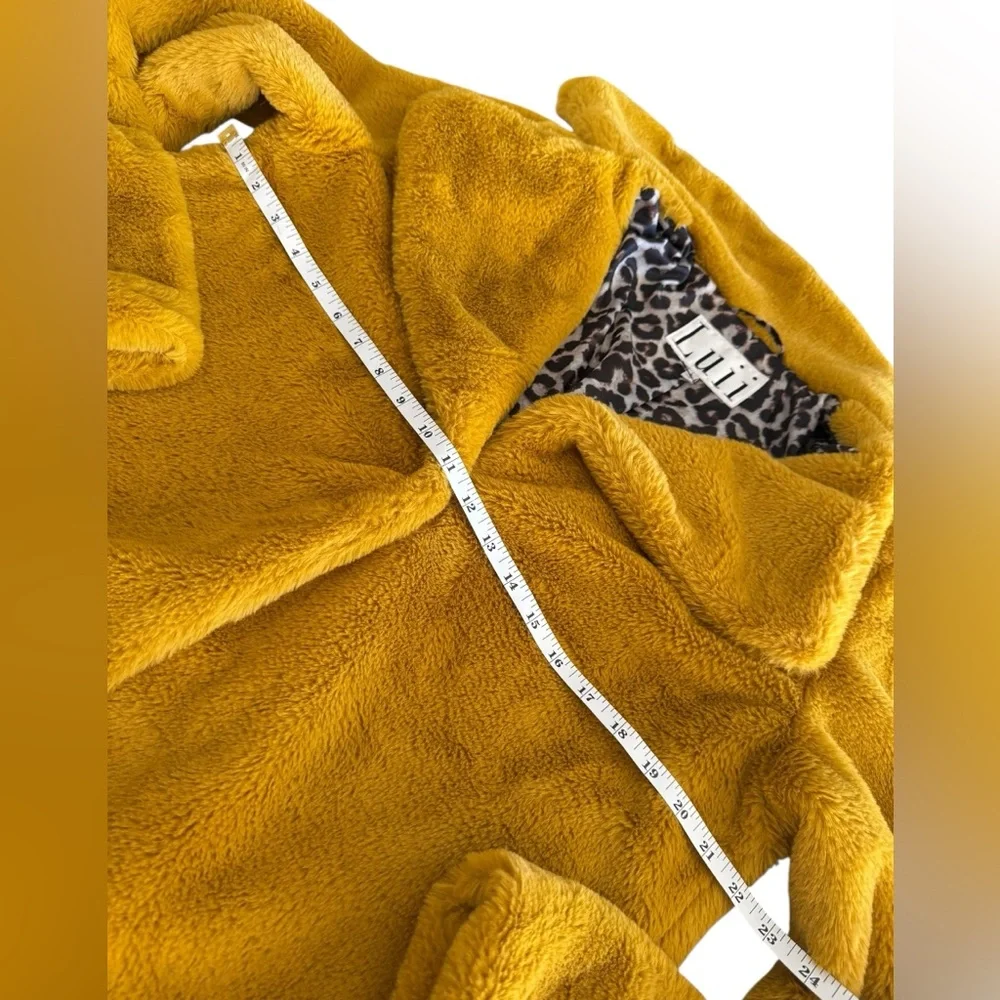 LUII "Jackie" Faux Fur Jacket in Yellow Mustard and Cheetah‎ Lined- Large - Picture 7 of 12